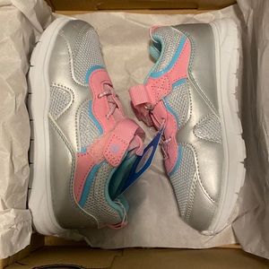 Girls size 10 stride rite sneakers- brand new!